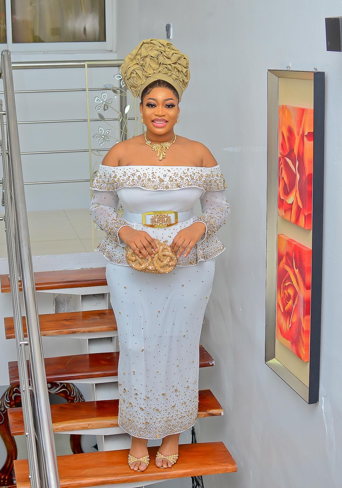 Beveleyn Level Off Shoulder W