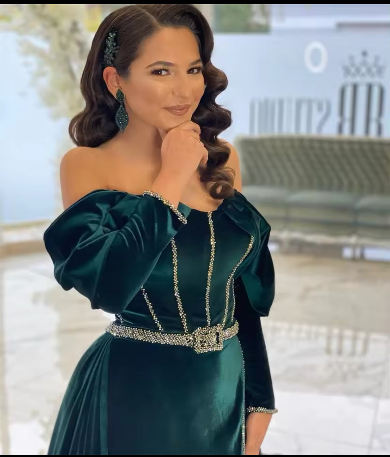 GetGraceGift Off-the-shoulder Sheath Celebrity Dress