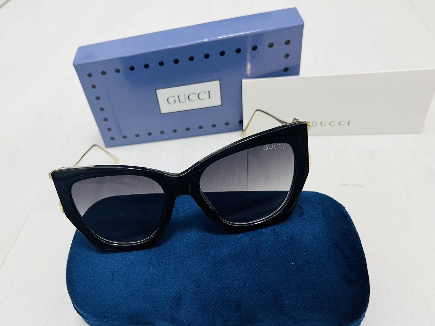 The GG unique Sunglasses