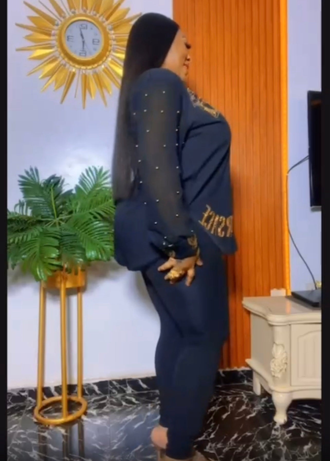 The V E R S A C E Set